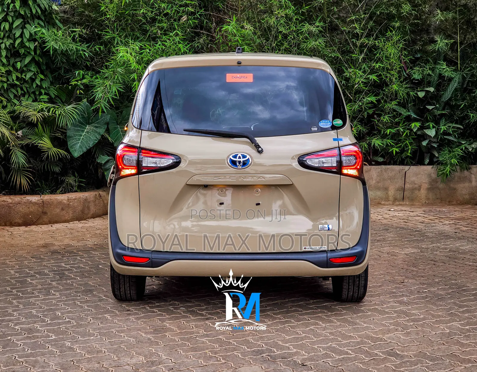 Toyota Sienta 2019 Beige