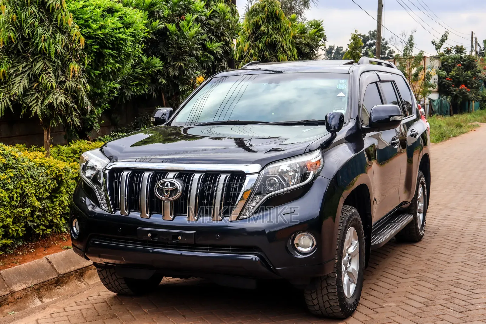 Toyota Land Cruiser Prado 2016 Blue