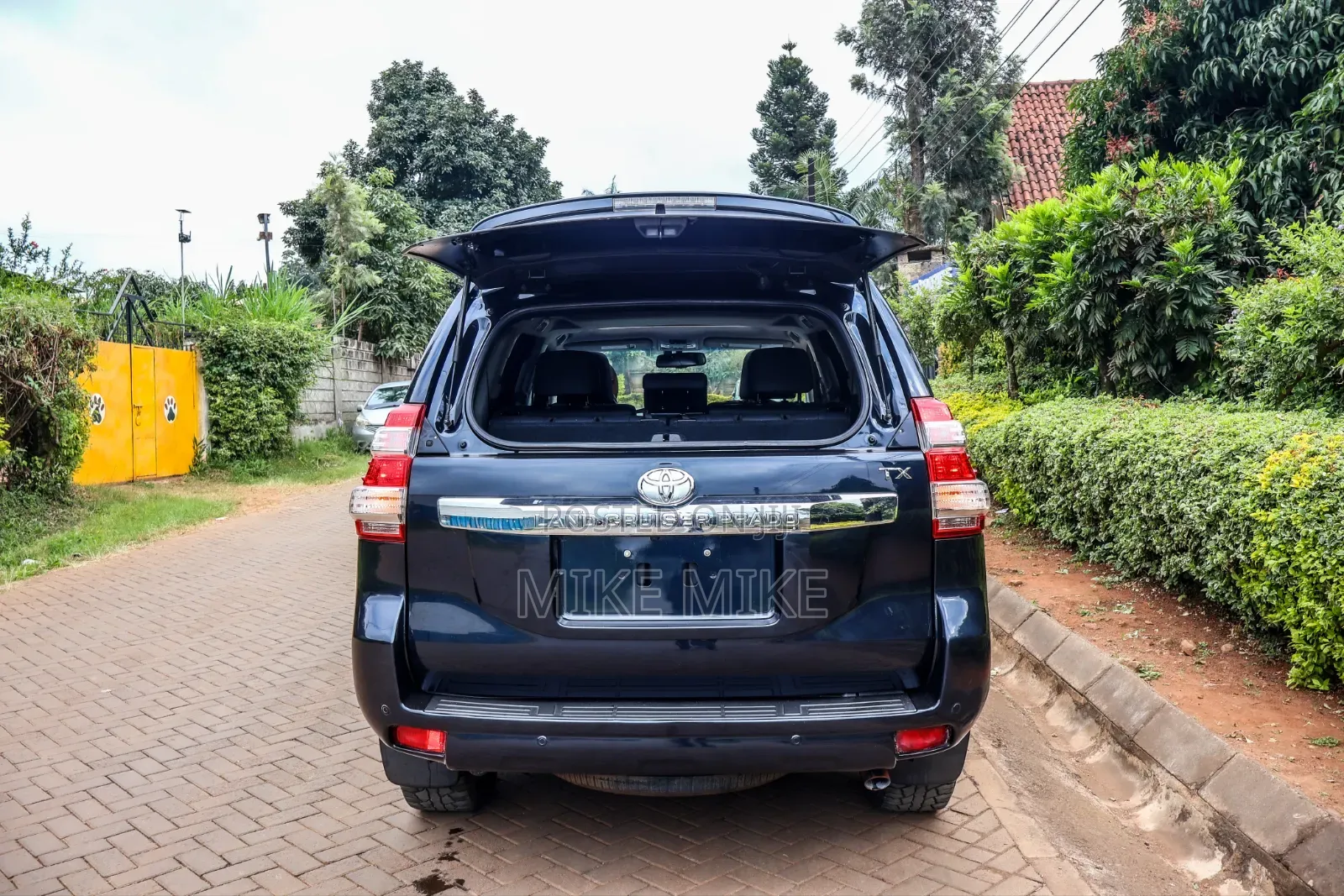 Toyota Land Cruiser Prado 2016 Blue