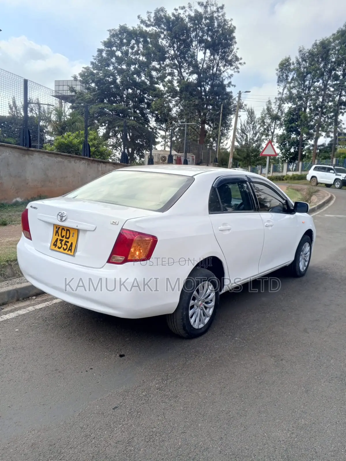 Toyota Axio 1.5 G 2WD 2008 White