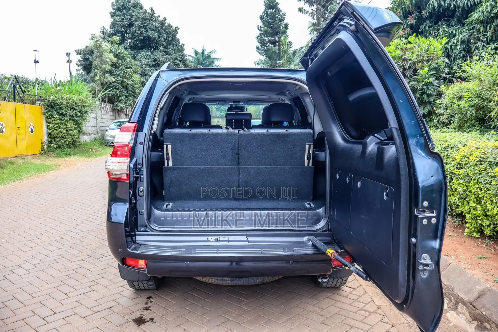 Toyota Land Cruiser Prado 2016 Blue