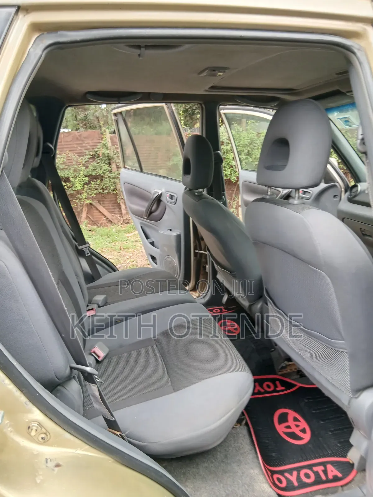 Toyota RAV4 2005 Beige