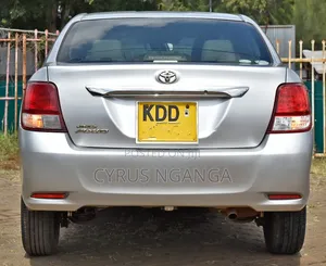 Toyota Axio 2014 Silver