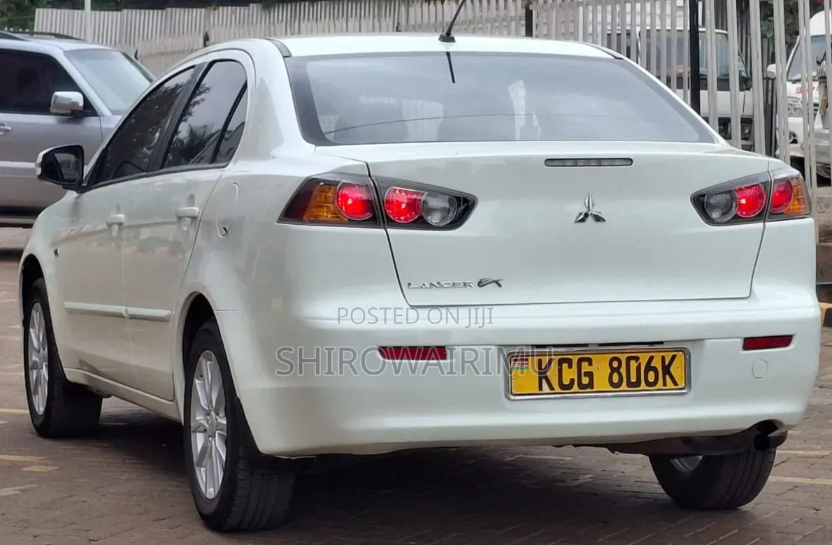 Mitsubishi Lancer 2015  White 