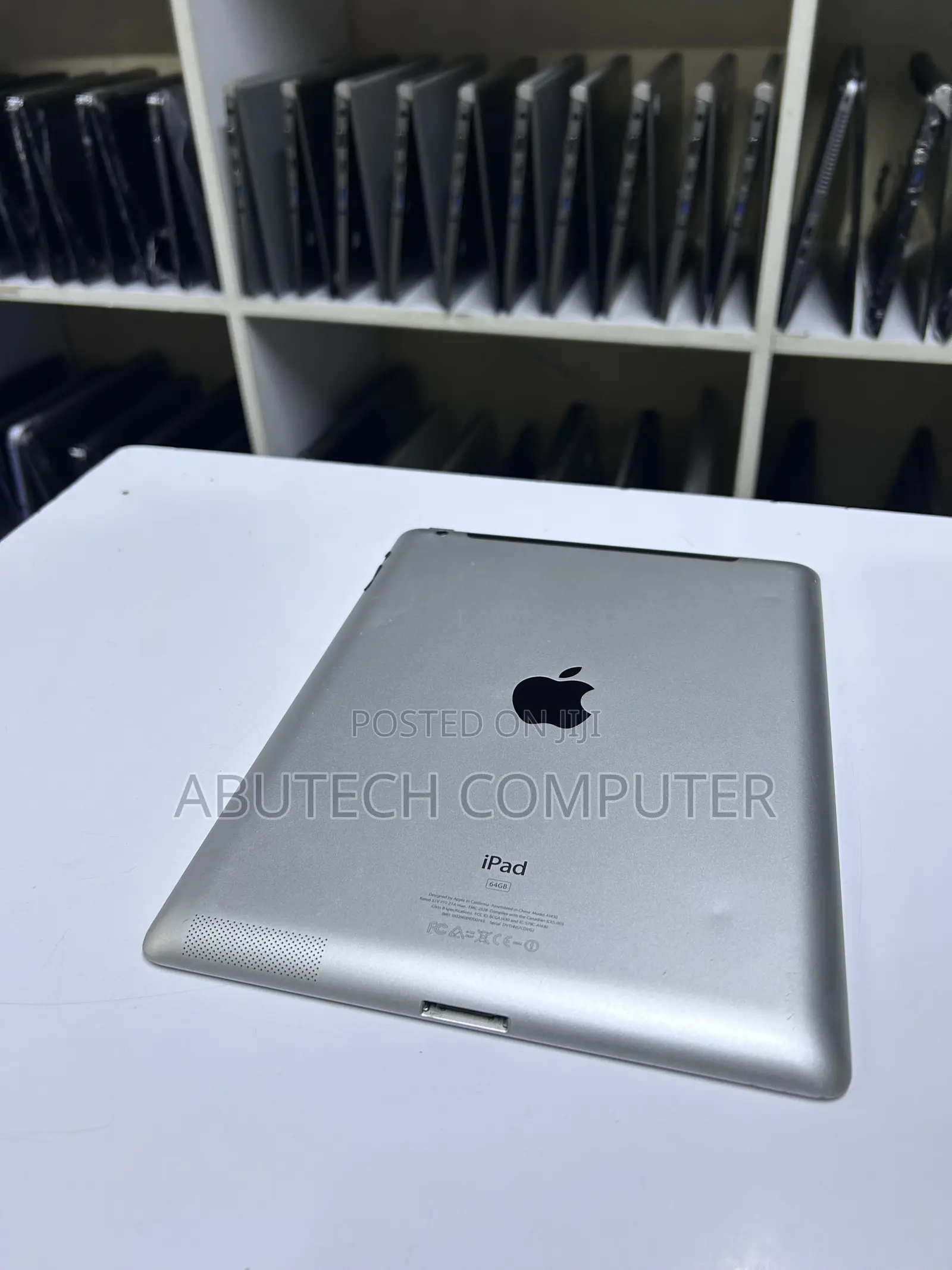 Apple iPad 3 Wi-Fi 64 GB Silver