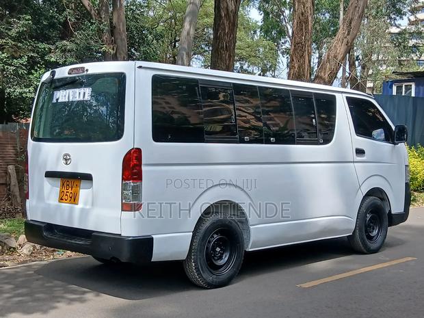 Toyota HiAce 2005 White - thumbnail 6