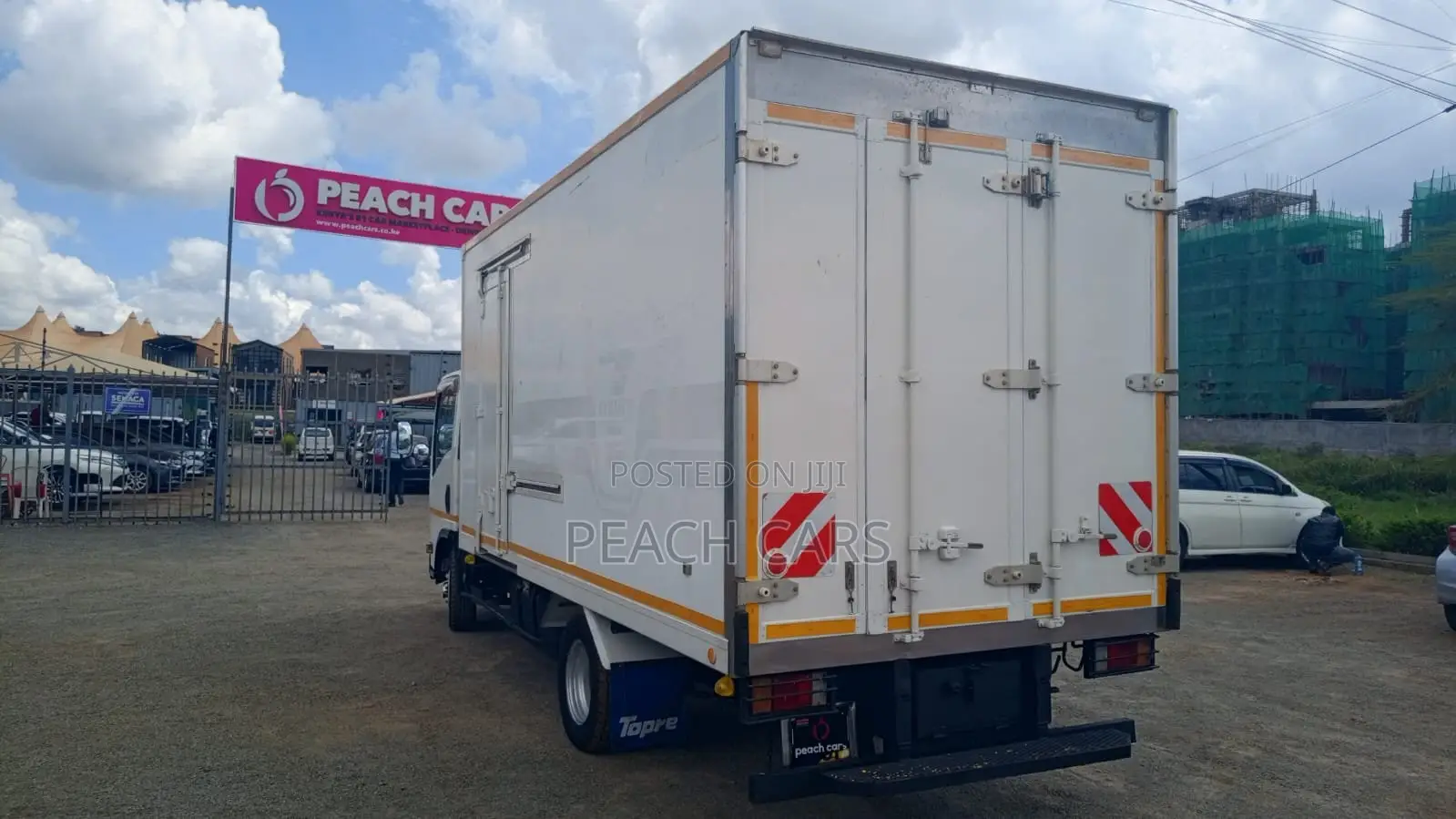 Isuzu Elf 2016