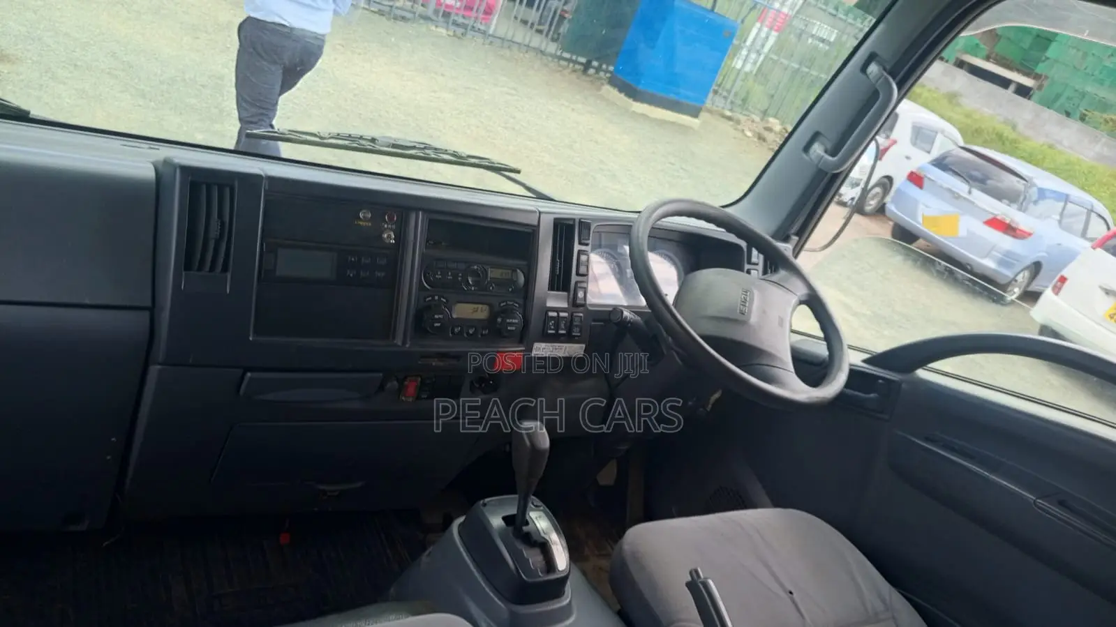 Isuzu Elf 2016