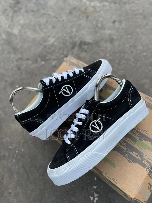 Unisex Quality Sneakers - thumbnail 2
