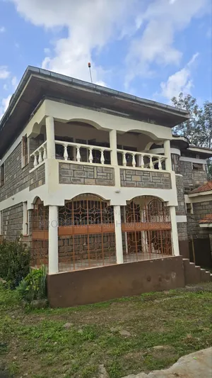 5bdrm Maisonette in Kiserian for sale