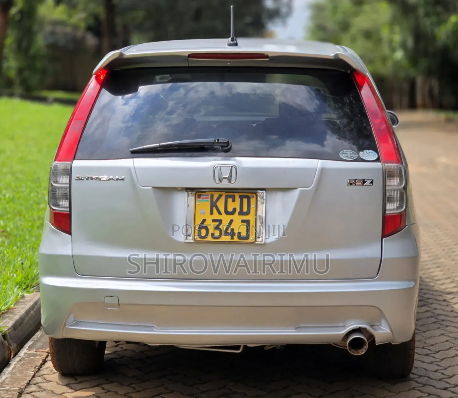 Honda Stream 2009 Silver
