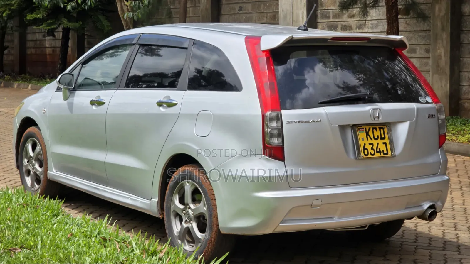 Honda Stream 2009 Silver