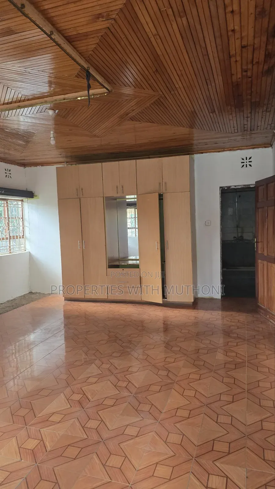 5bdrm Maisonette in Kiserian for sale