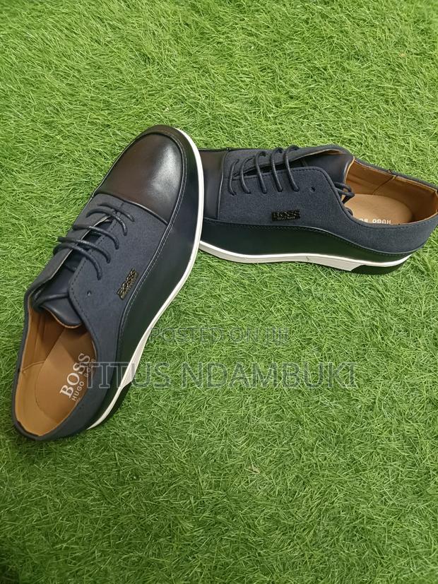 Casual Shoes for Men:Black and Blue.