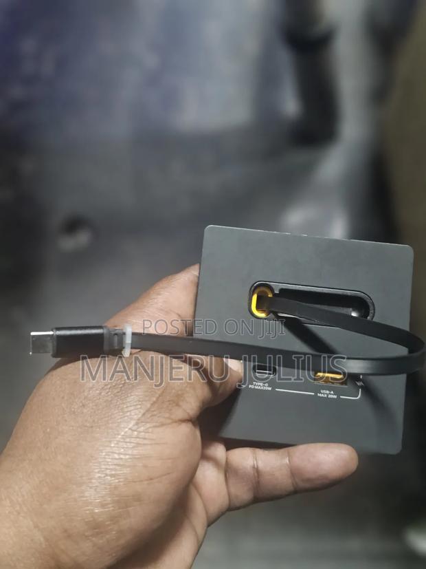 Smart Usb Changing Wall Socket - thumbnail 2