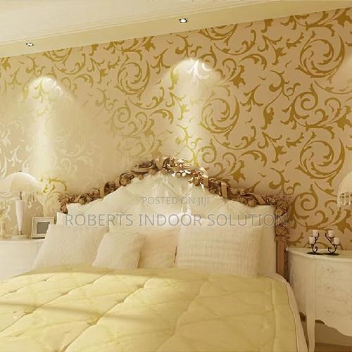 Heritage Medallion Colour Wallpaper - main view