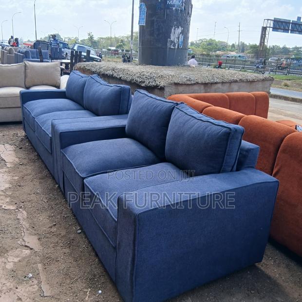 Urban Retreat 5 Seater Navy Blue Color