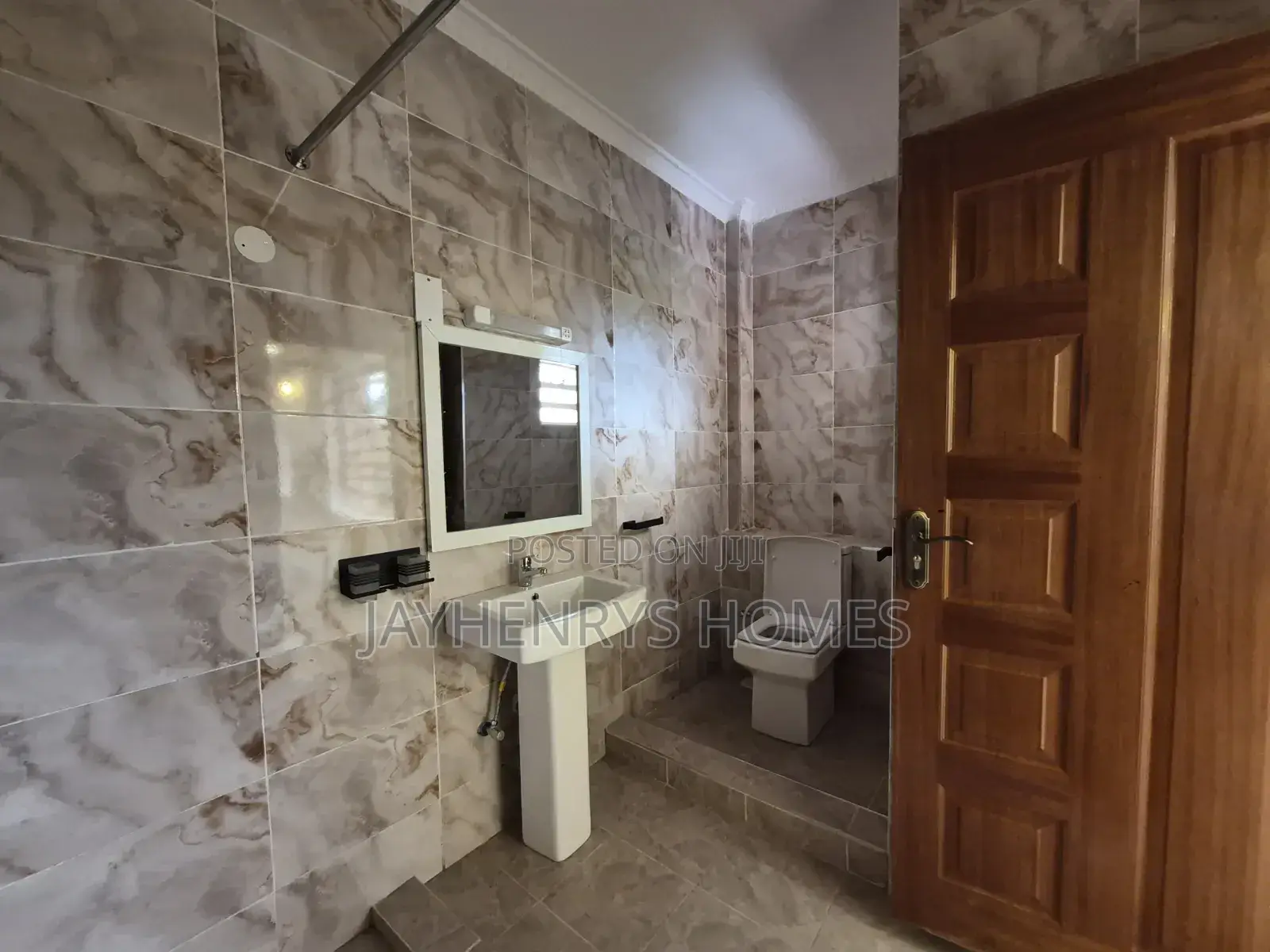 3bdrm Apartment in Ridgeways for rent