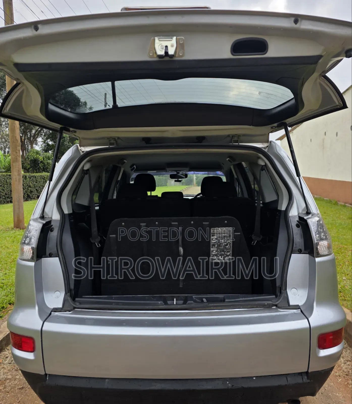 Mitsubishi Outlander 2010 Silver