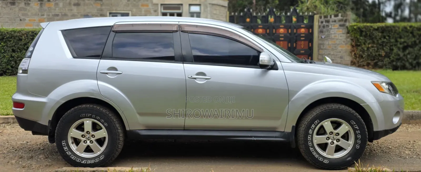 Mitsubishi Outlander 2010 Silver