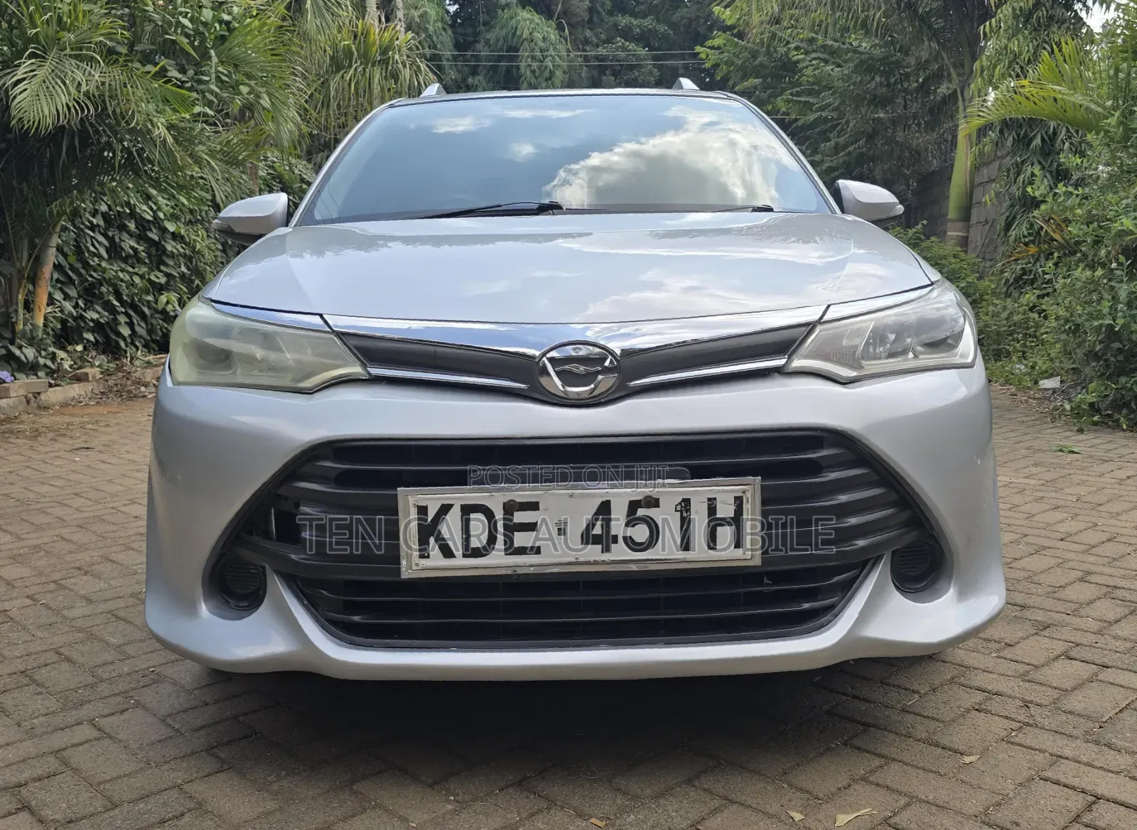 Toyota Corolla Fielder 2016 Silver