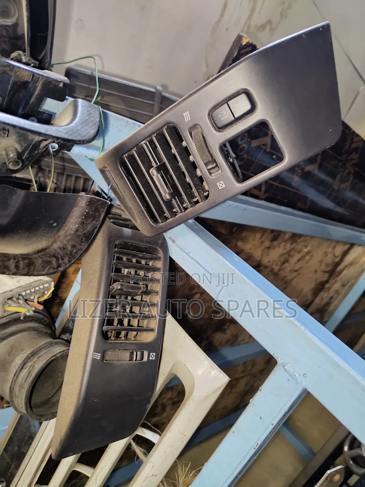 Ac Vent Pajero V73-98
