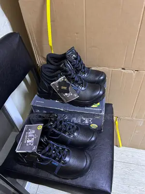 Ace Rugged Work Safety Boots