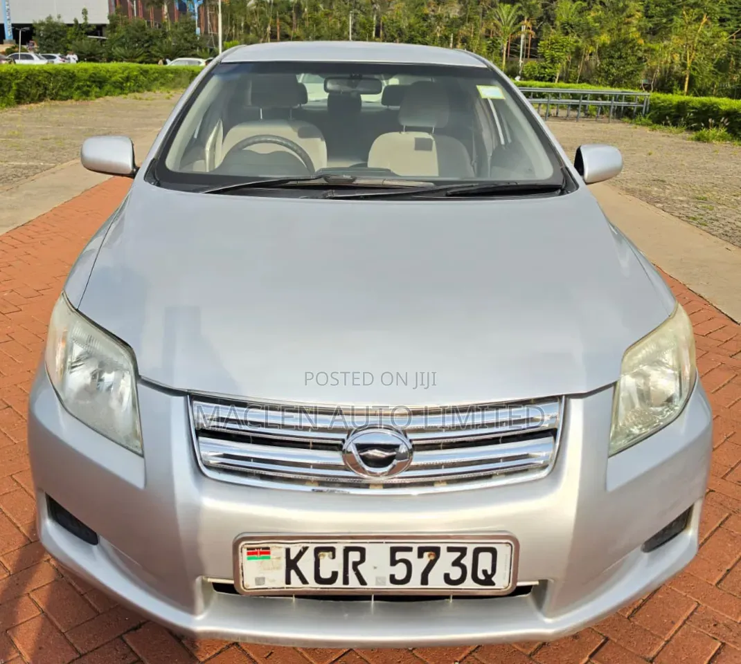 Toyota Axio 2012 Silver