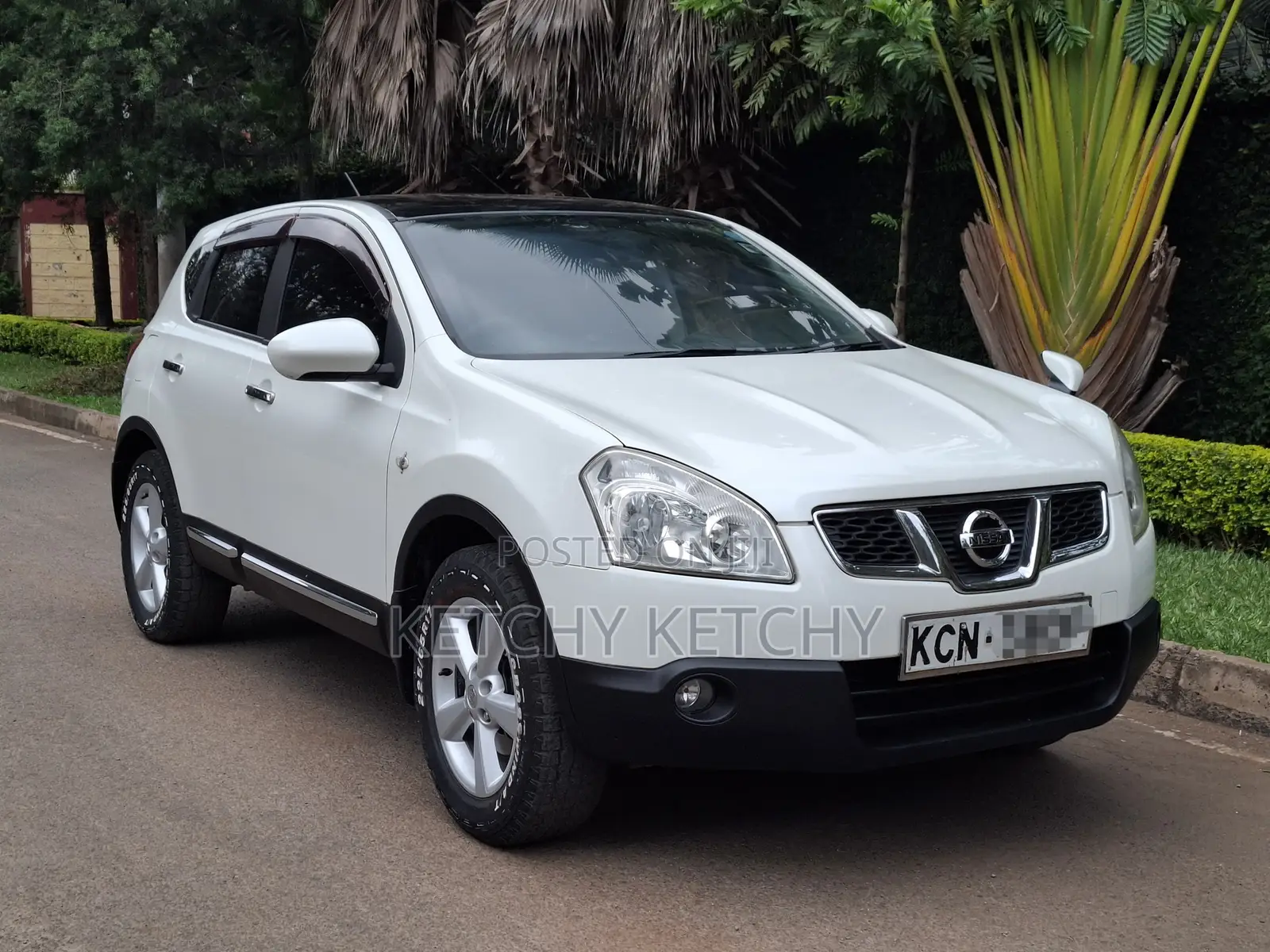 Nissan Dualis 2010 White
