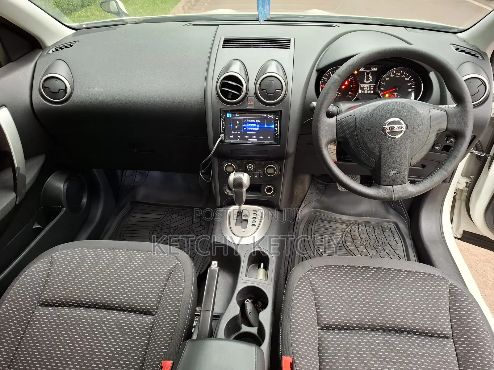 Nissan Dualis 2010 White