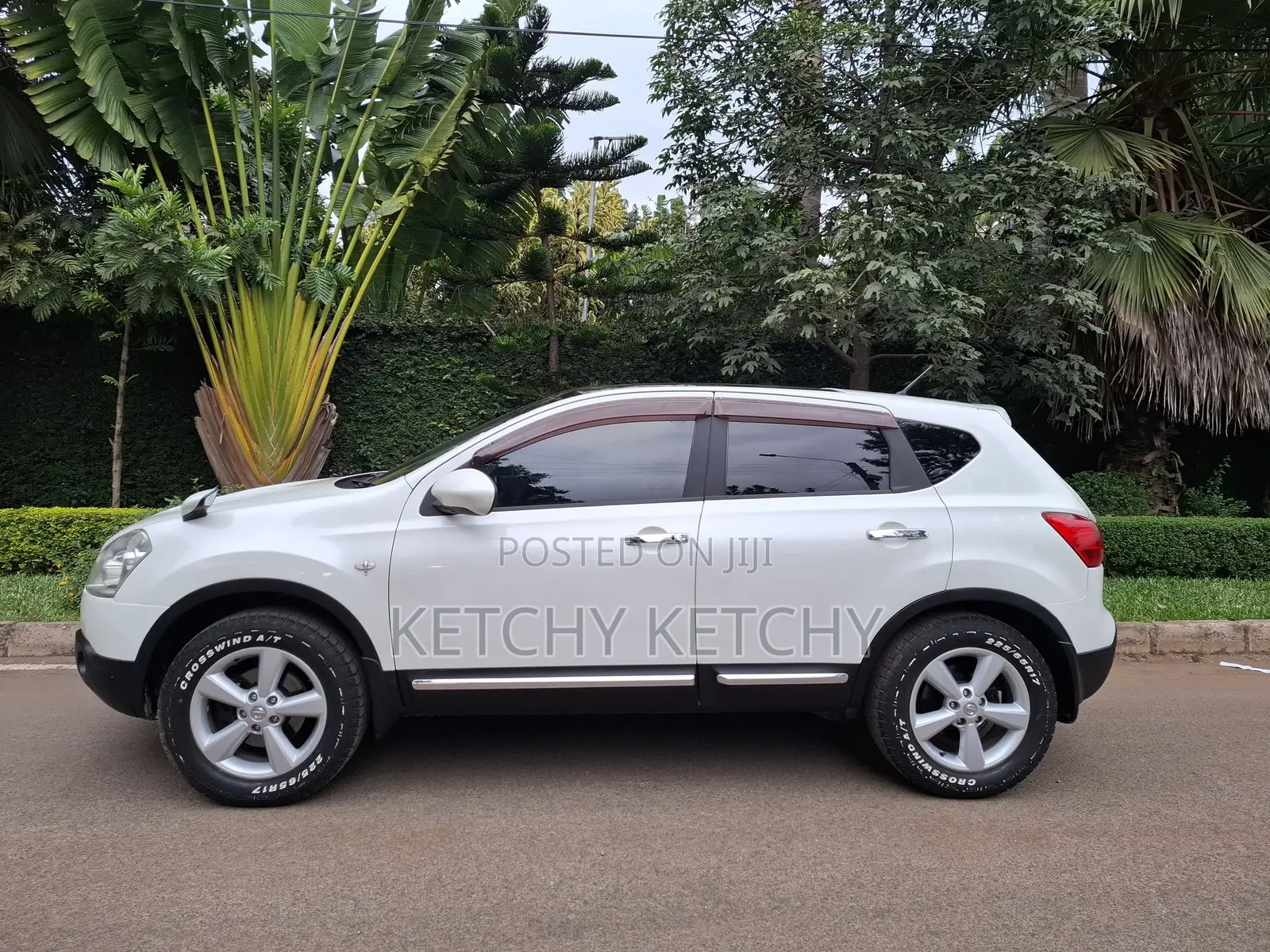 Nissan Dualis 2010 White