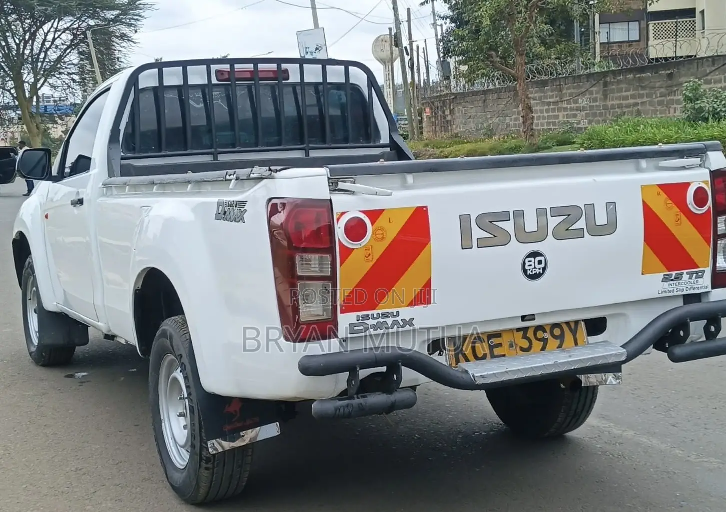 Isuzu D-MAX 2015 White