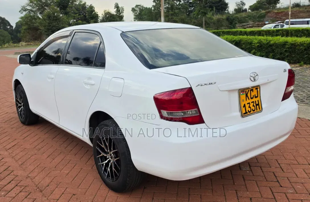 Toyota Axio 2011 White