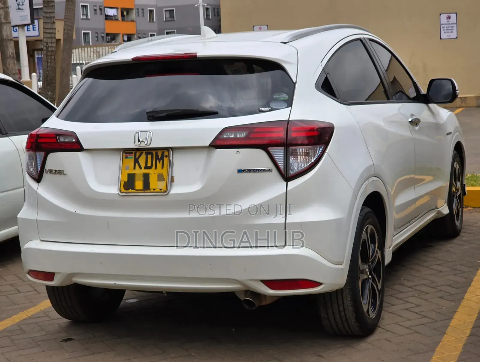 Honda Vezel 1.5 Hybrid 2WD 2016 White