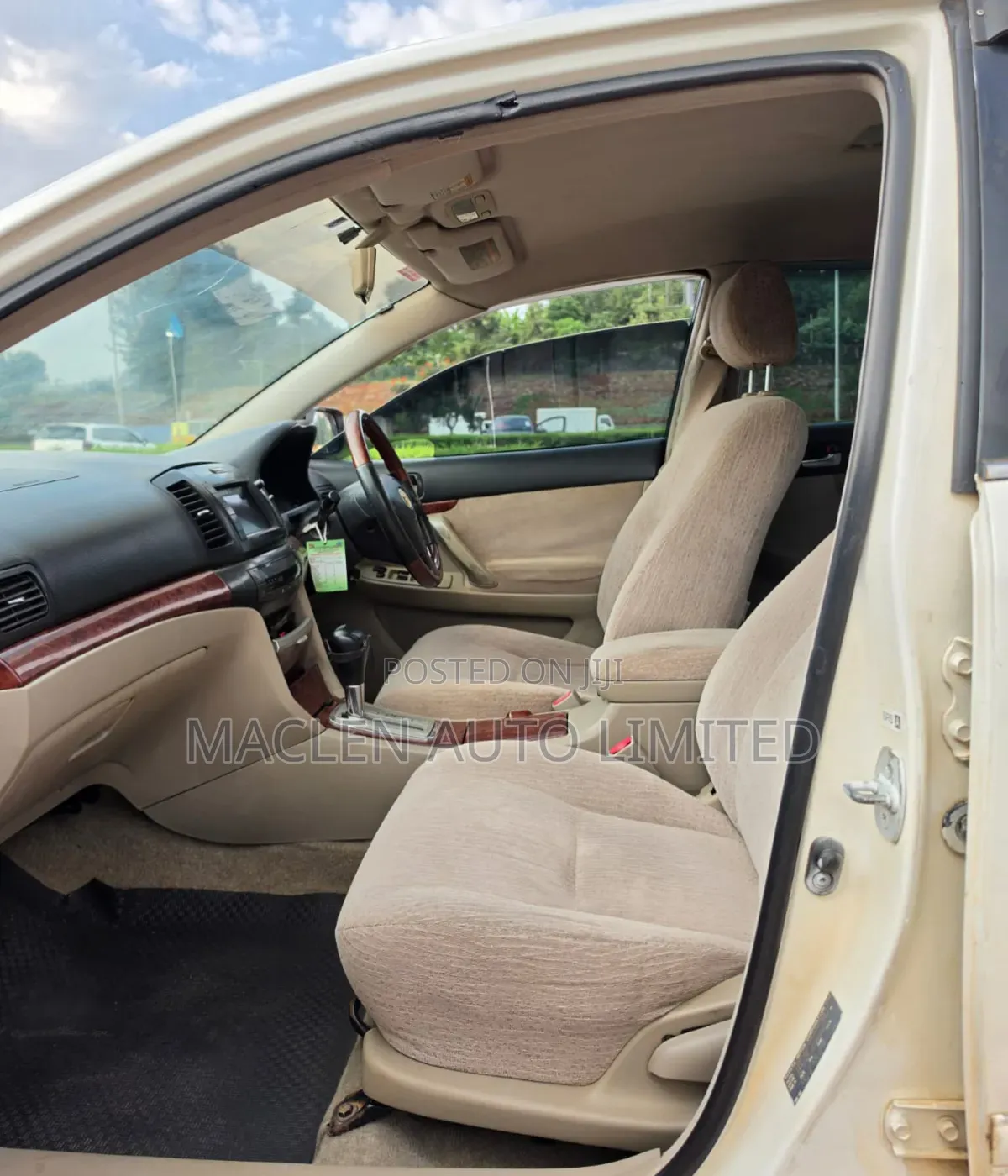 Toyota Premio 2005 White