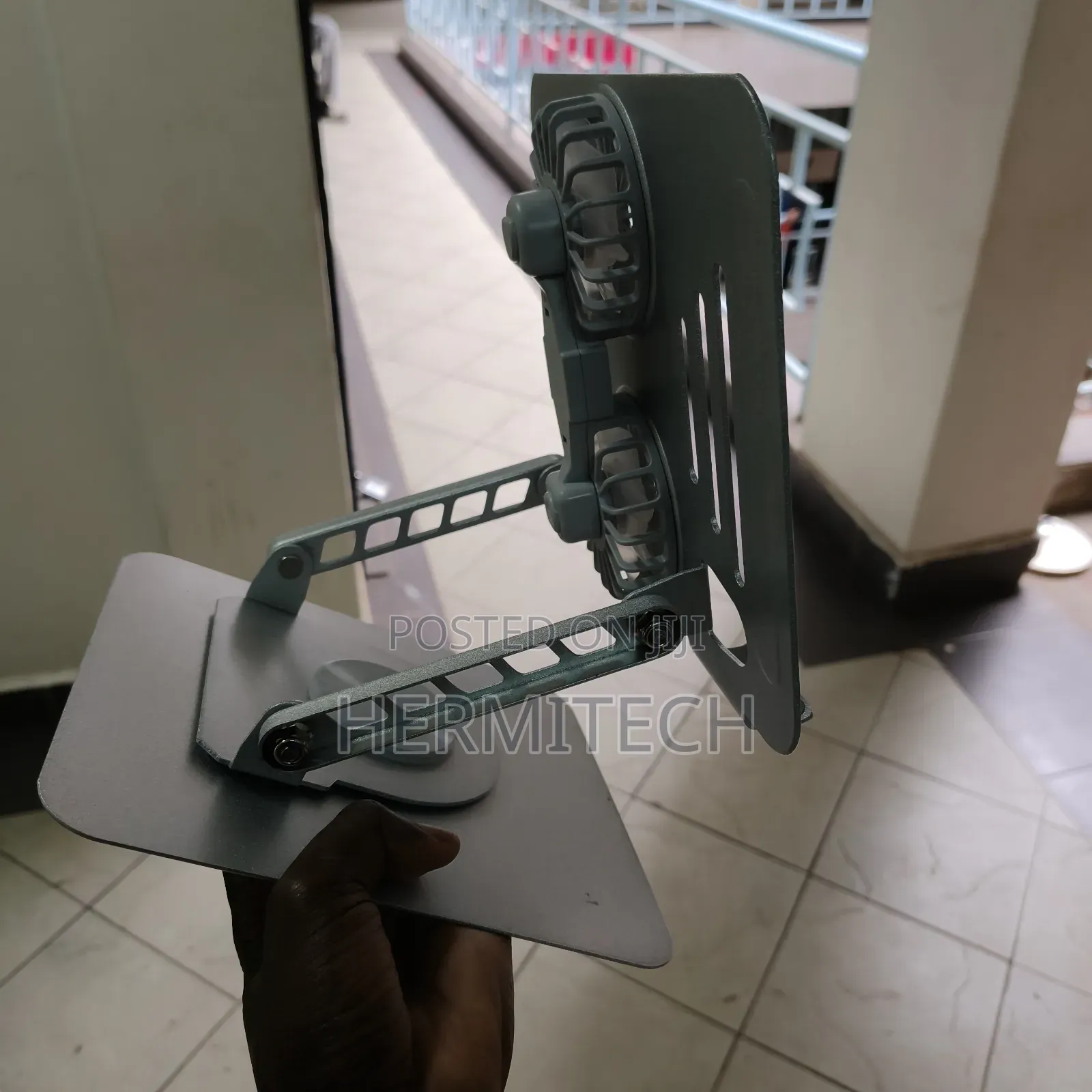 Laptop Stands Available With Fans and Cable