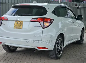 Honda Vezel 2016 Pearl