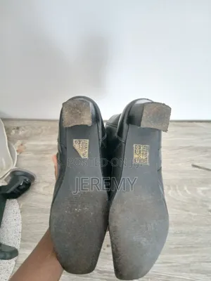 Stylish Black Heel Boots