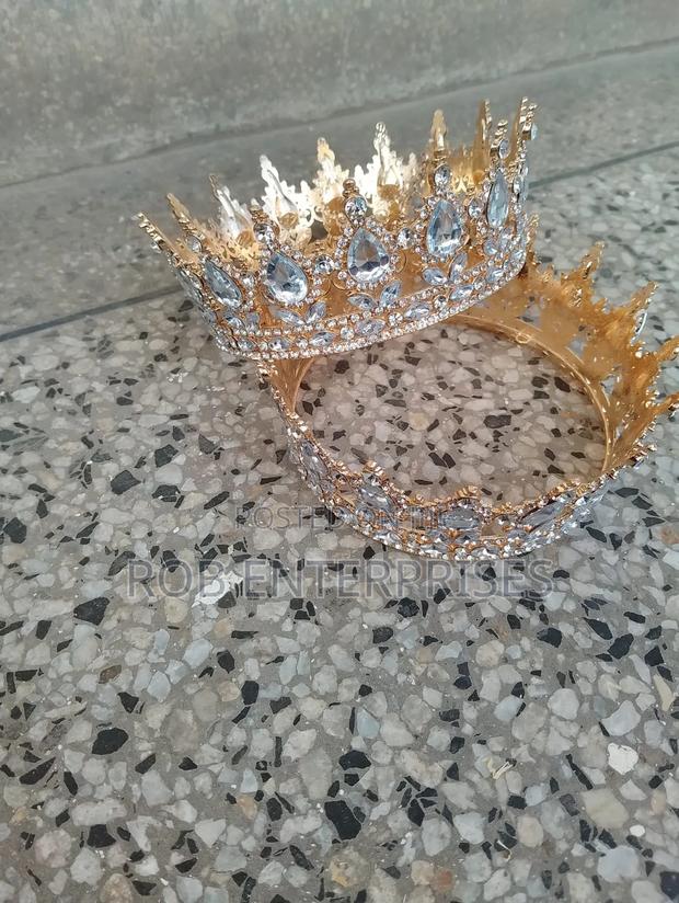 Cake Crown - main view