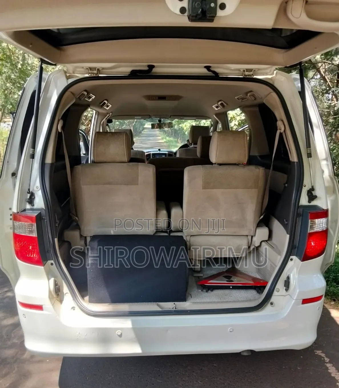 Toyota Alphard 2006  White 