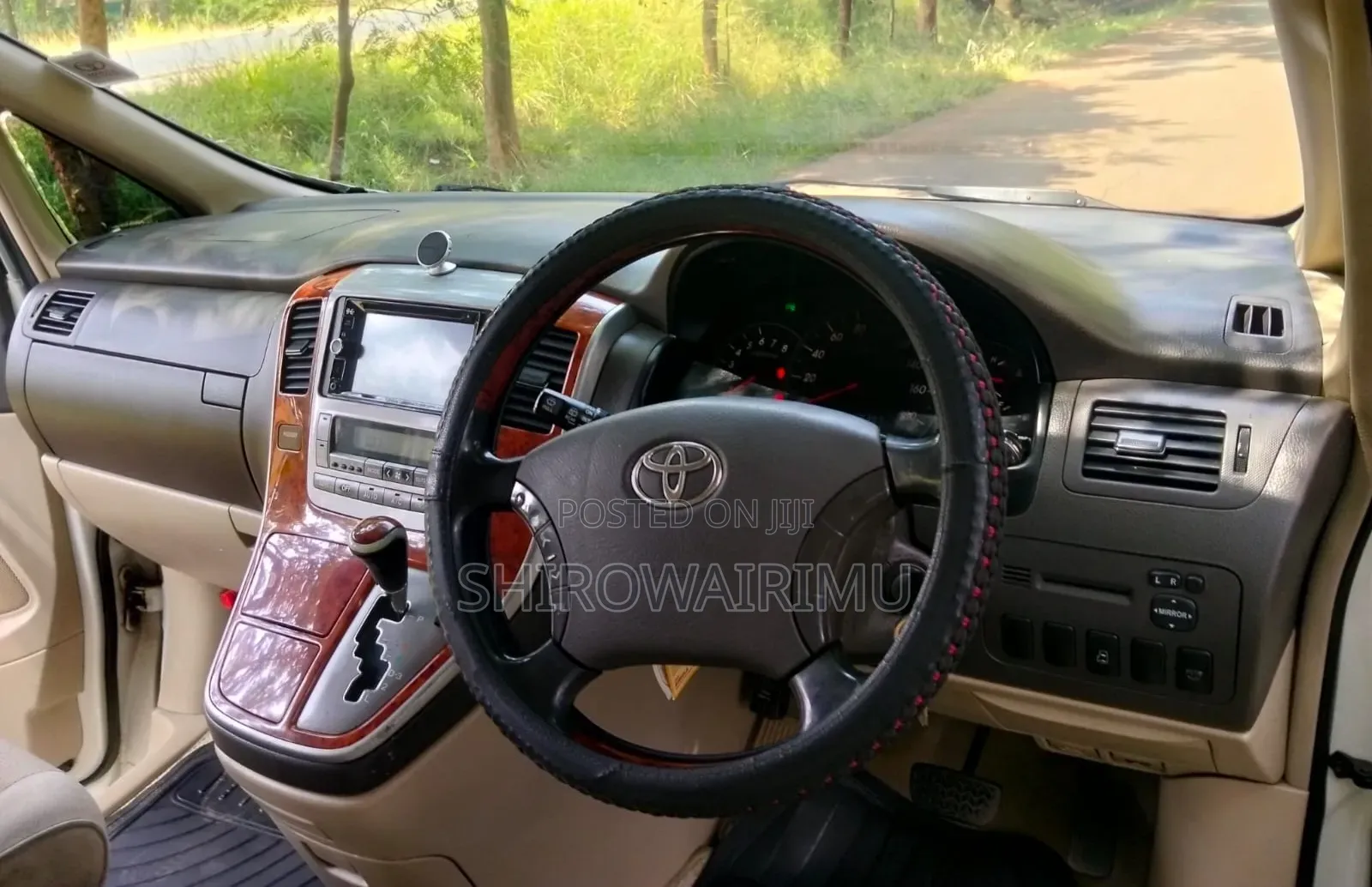 Toyota Alphard 2006  White 