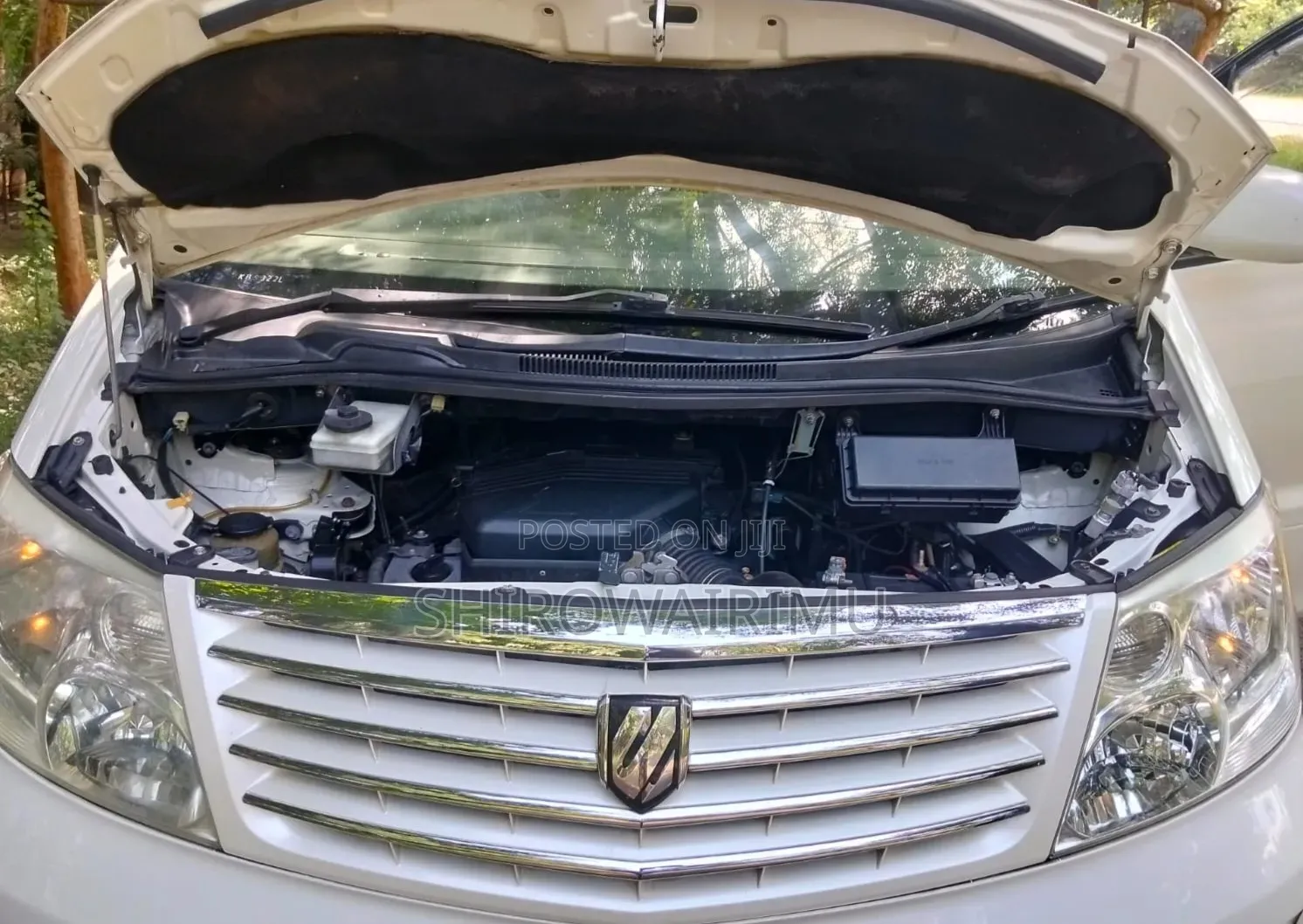 Toyota Alphard 2006  White 