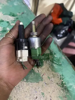 Brake Switch Nissan and Toyota