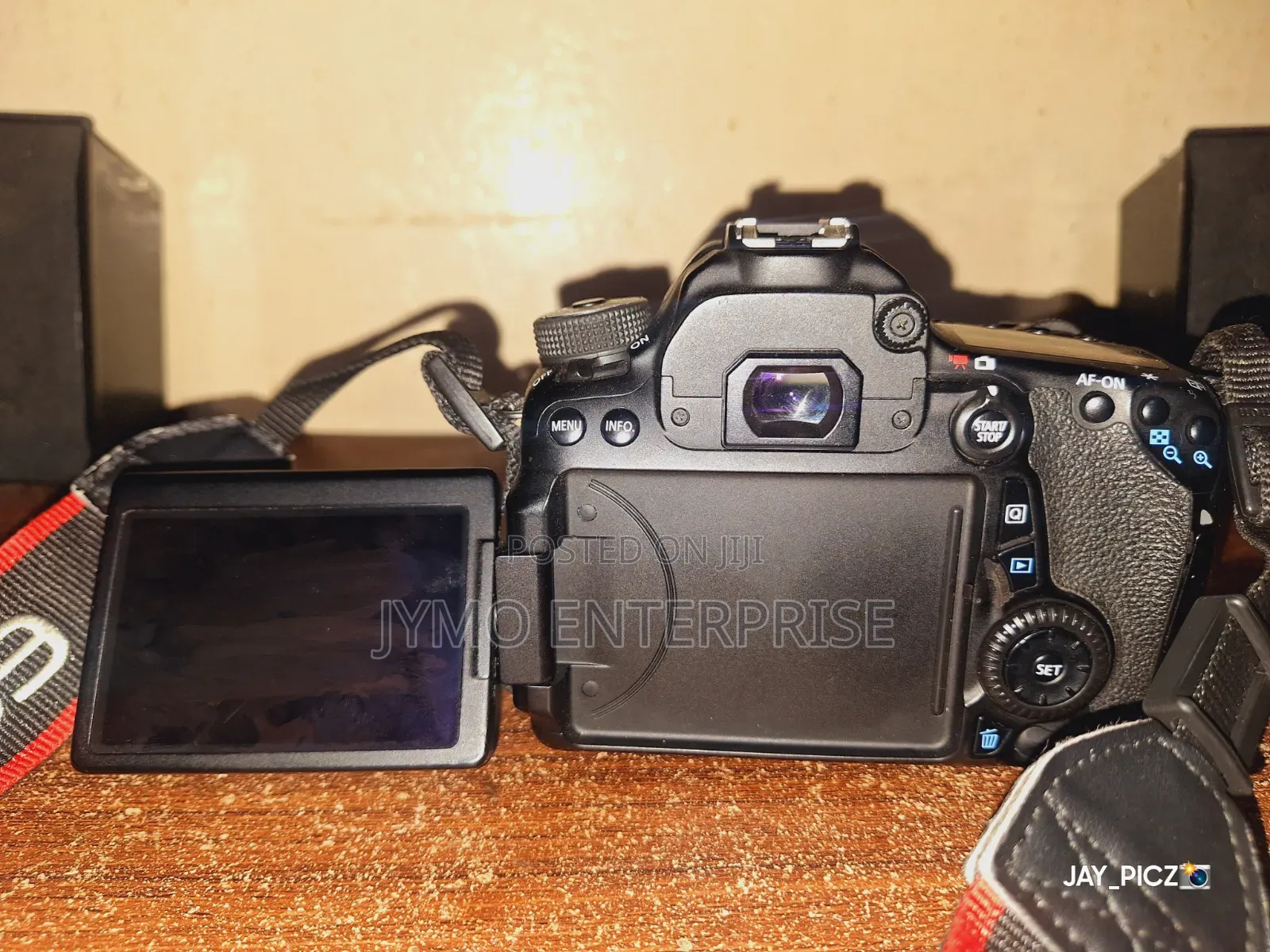 Canon Camera 70d With 18-200mm Lems