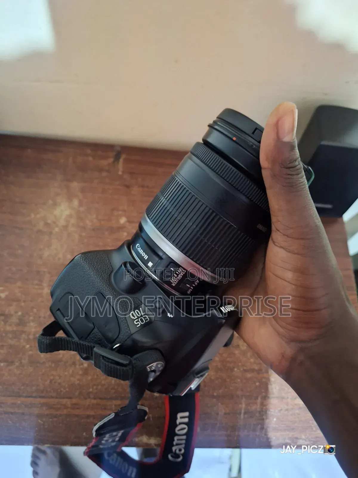 Canon Camera 70d With 18-200mm Lems
