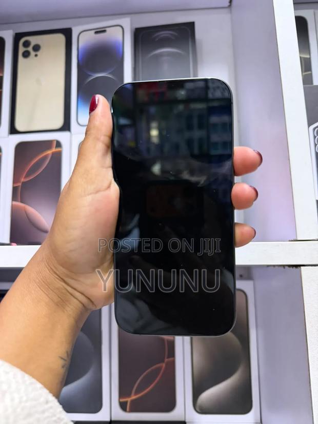 Apple iPhone 17 256 GB Black - thumbnail 2