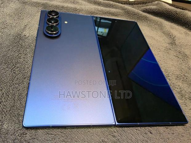 Samsung Z 16 GB Blue