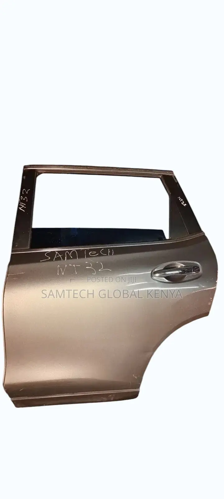 Nissan Nt 32 Back Left Door