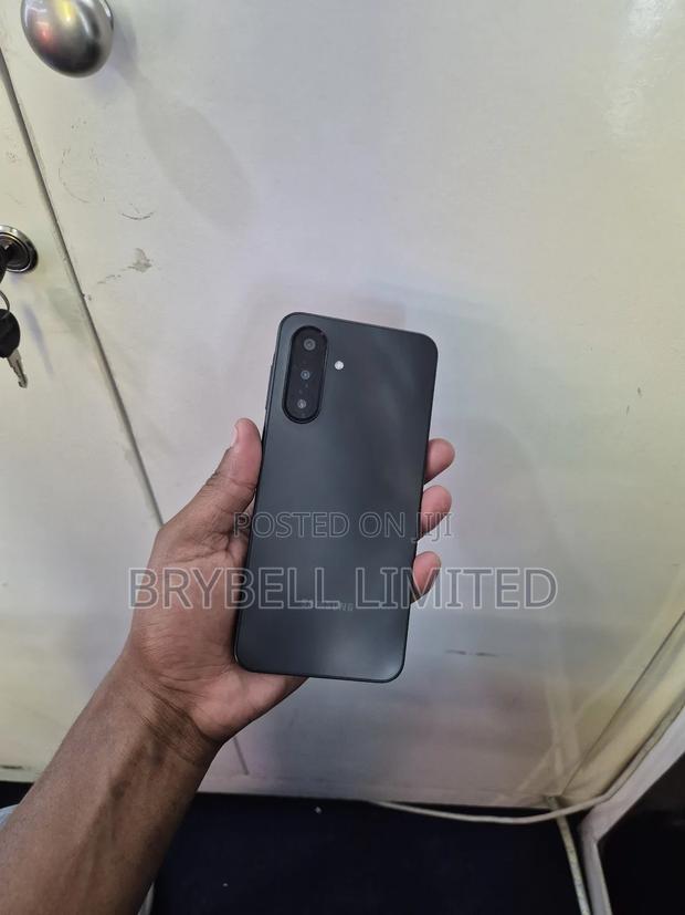 Samsung Galaxy A17 128 GB Black - thumbnail 11