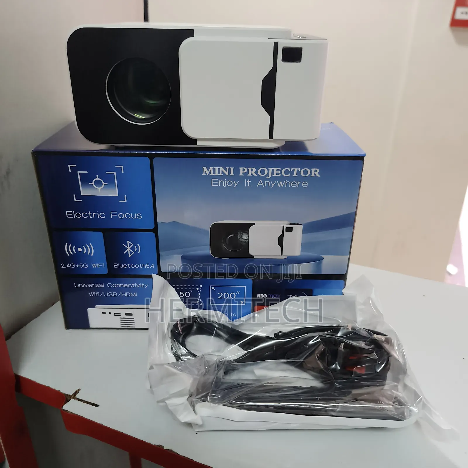 Smart Projectors Mini T6 Projectors Resolution Wifi Support